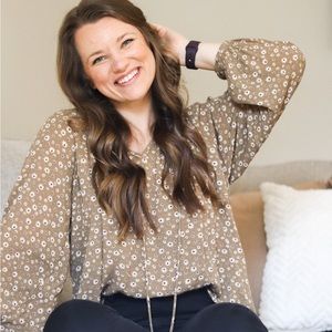 CJLA Pippa Blouse in Gold Floral